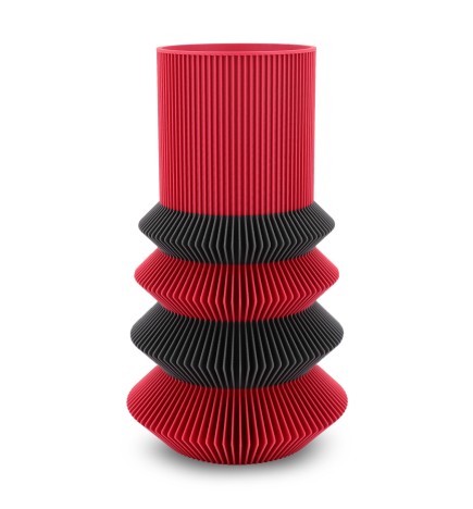 RIO Vase - Queen of Hearts Edition